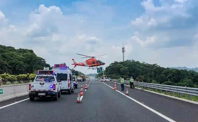 湘桥区高速公路汽车救援案例